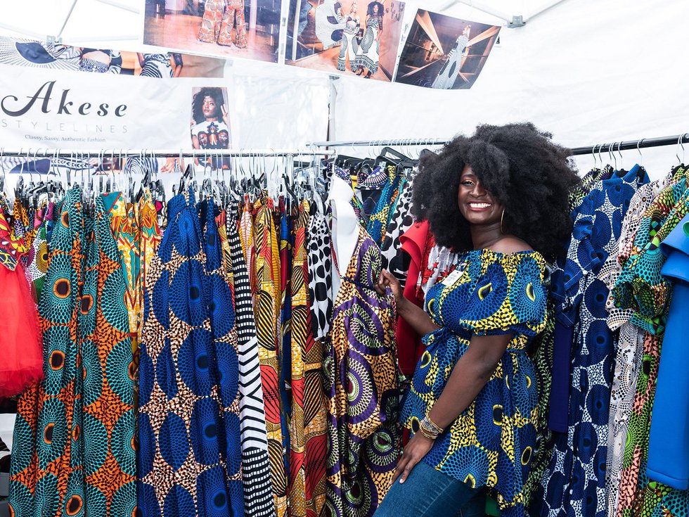The Akese Stylelines booth at a past Art Fair on the Square.