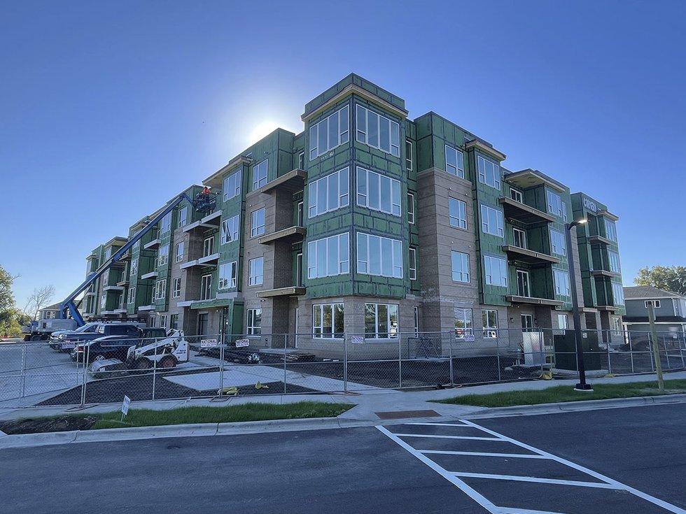Cover-Story-Monona-Housing-Broadway-Lofts-Townhomes_crTommyWashbush-10032024.jpg