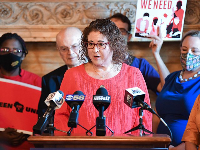 News-Gun-Honor-System-Lisa-Subeck-crIsaacWasserman_WisconsinWatch-07072022.jpg