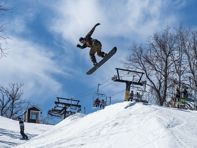 OutAbout-Tyrol-Basin-crIanMullarney-CityGuide2019.jpg